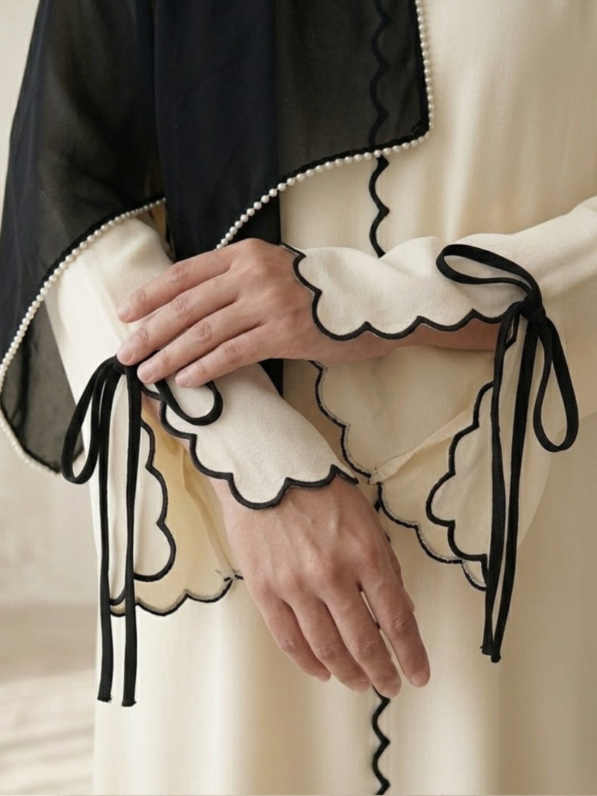 The Cream Scallop Abaya