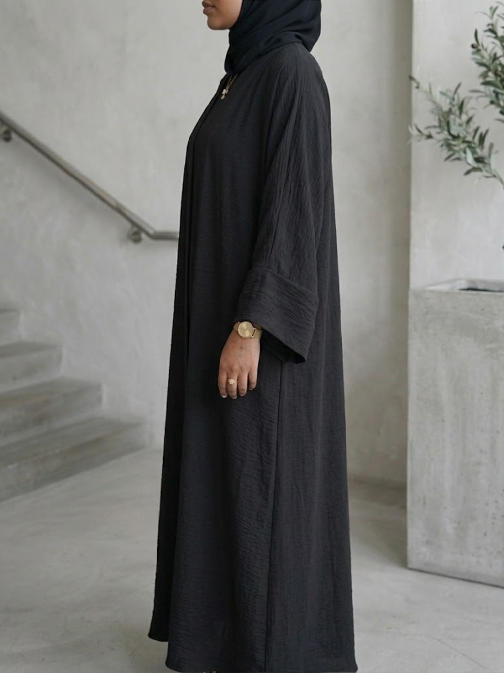 The Crinkle Black Abaya